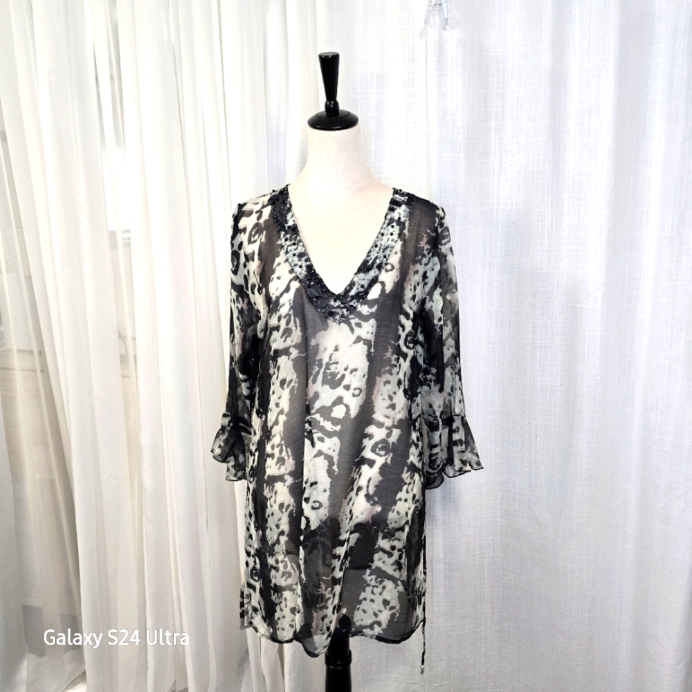 2/$30 Black and White Sheer Tunic L/XL‎ Witchy Fairy Whimsigoth Beach Coverup